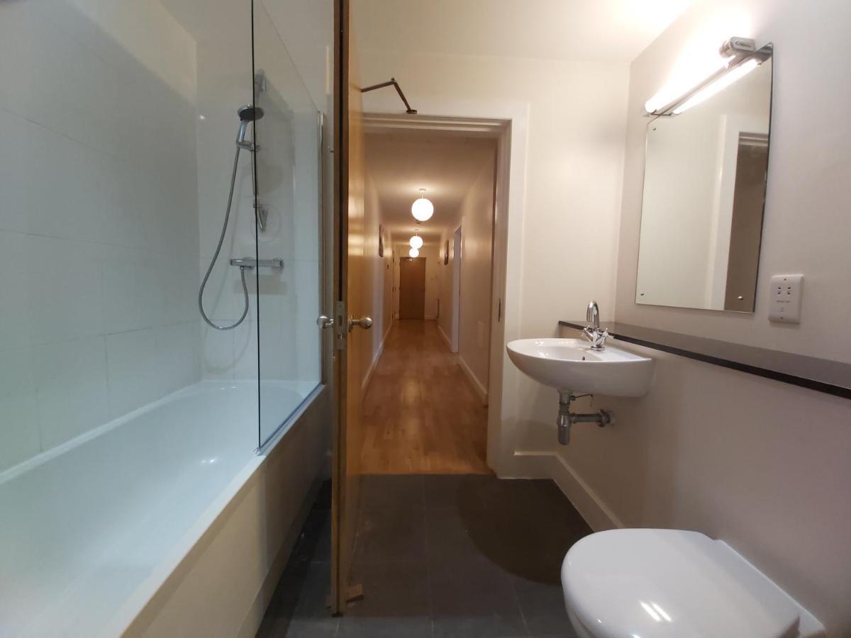 Апартаменти Moat House - Highland Club Форт-Огастус Екстер'єр фото
